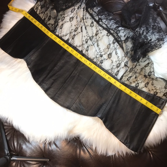 ✨HP✨Vintage Leather & Lace Top Gorgeous Cuffs! - Picture 12 of 16